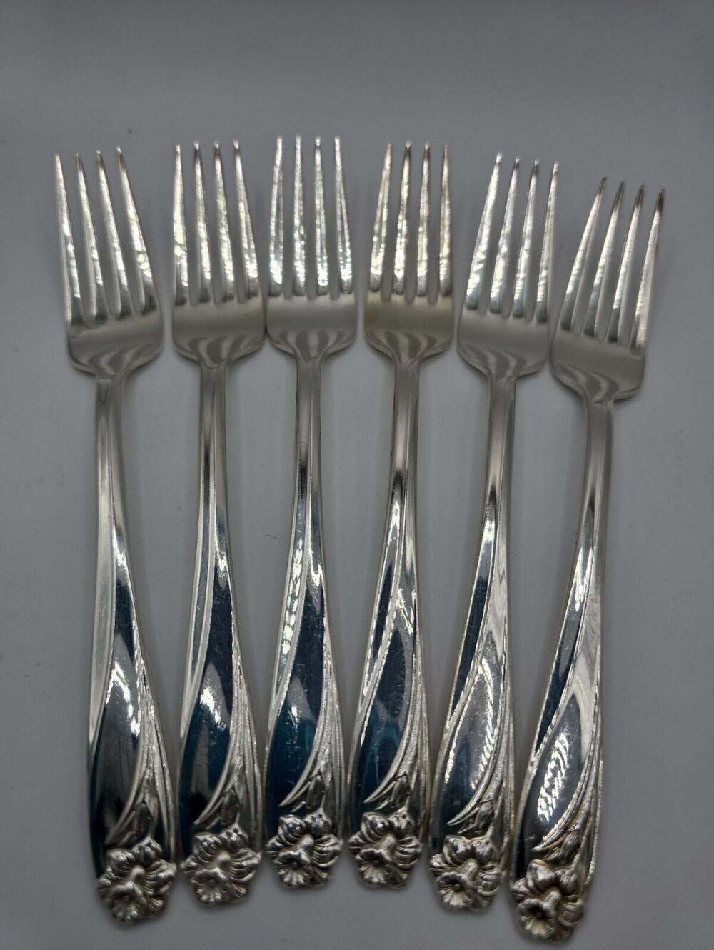 Vintage Daffodil Set of 6 Dinner Forks 1847 Rogers Bros Silverplate Flatware